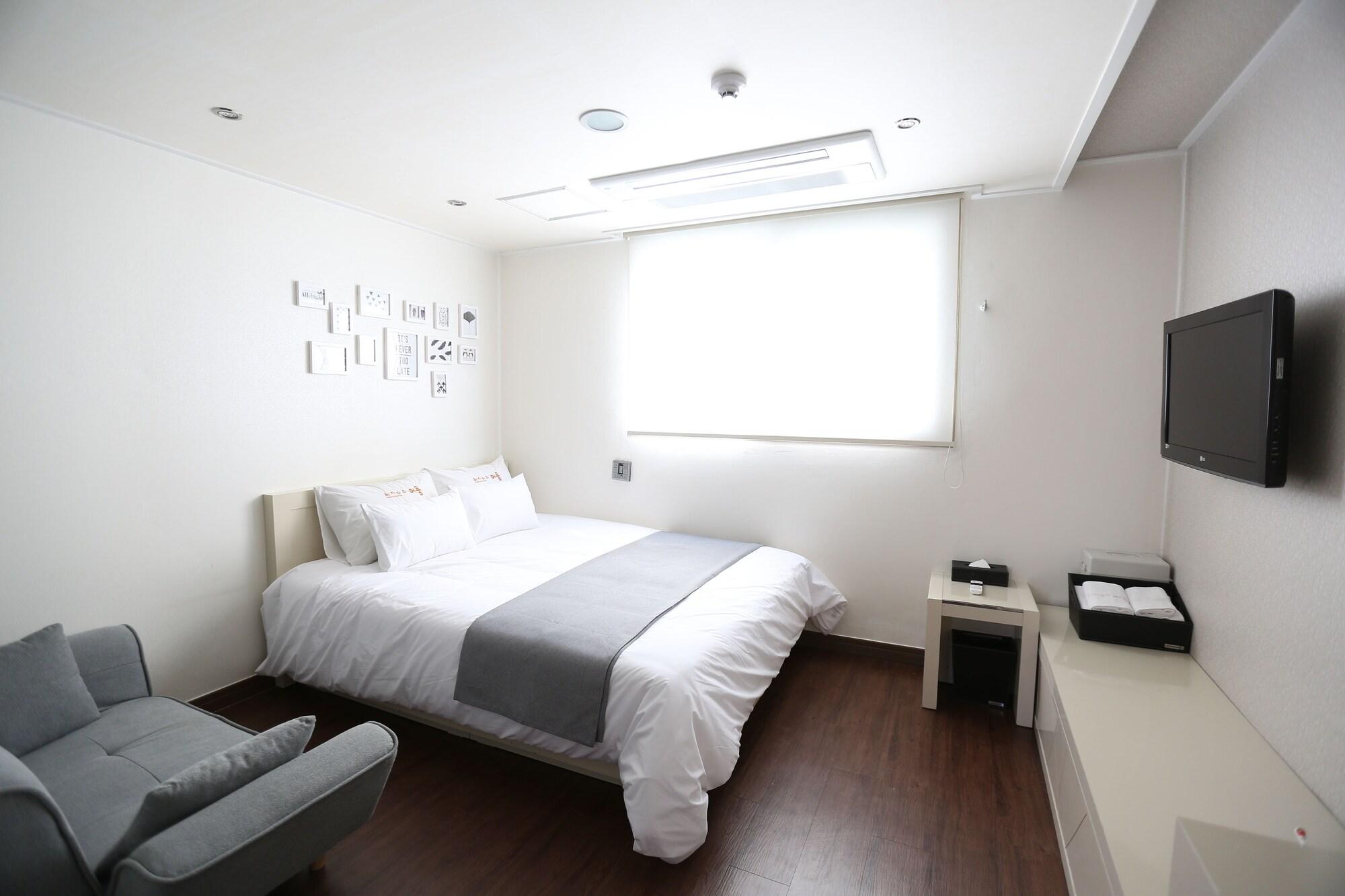Residence Mumum Hotel Busan Exterior photo
