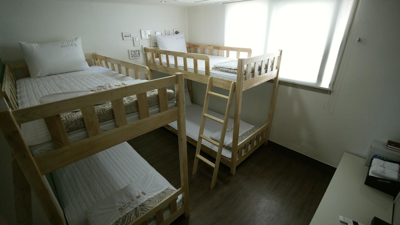 Residence Mumum Hotel Busan Exterior photo